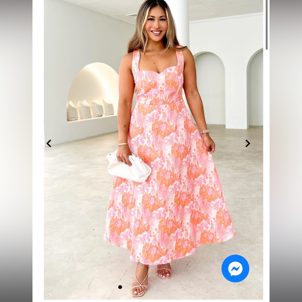 Gingham and Heels: Callahan Midi Dress - Peach Jacquard